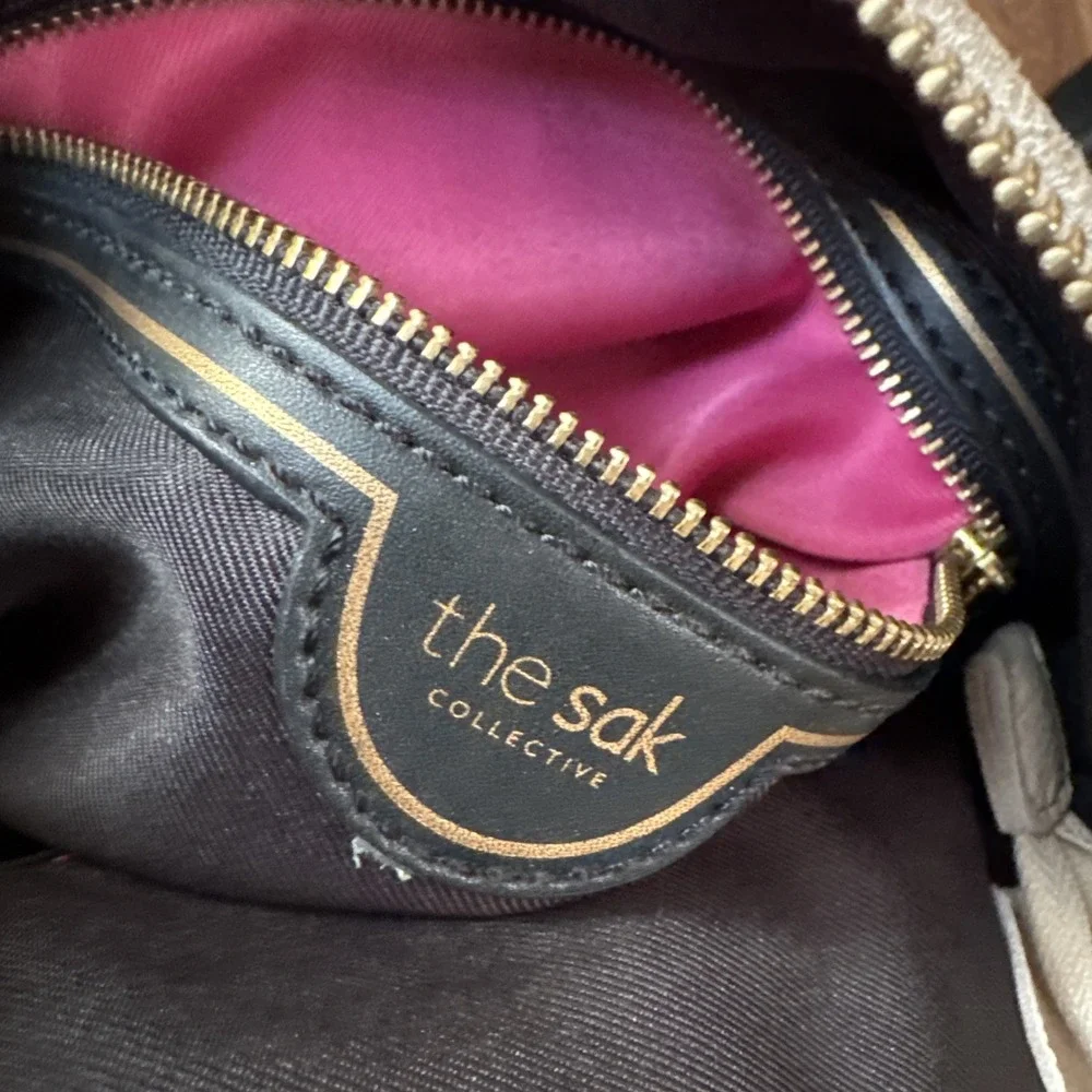 THE SAK Collective Tahoe Medium Pebbled Soft‎ Leather Whipstitch Ivory Crossbody - Picture 5 of 9